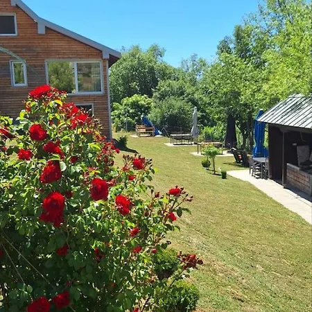 Holiday Home Vila Bjelasnica Tatil Evi